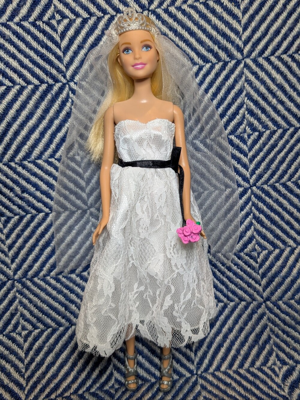 Fashionista Barbie W/ Wedding Dress & Accessories - Bridal Fashion Pack